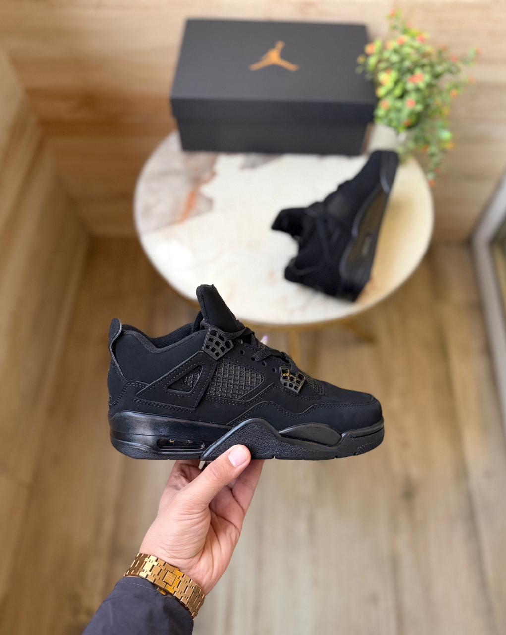 AIR JORDANS RETRO 4 BLACK CAT
