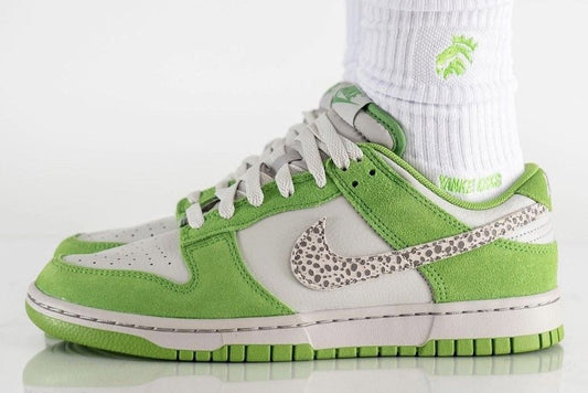 NIKE SB DUNK CHLOROPHYLL
