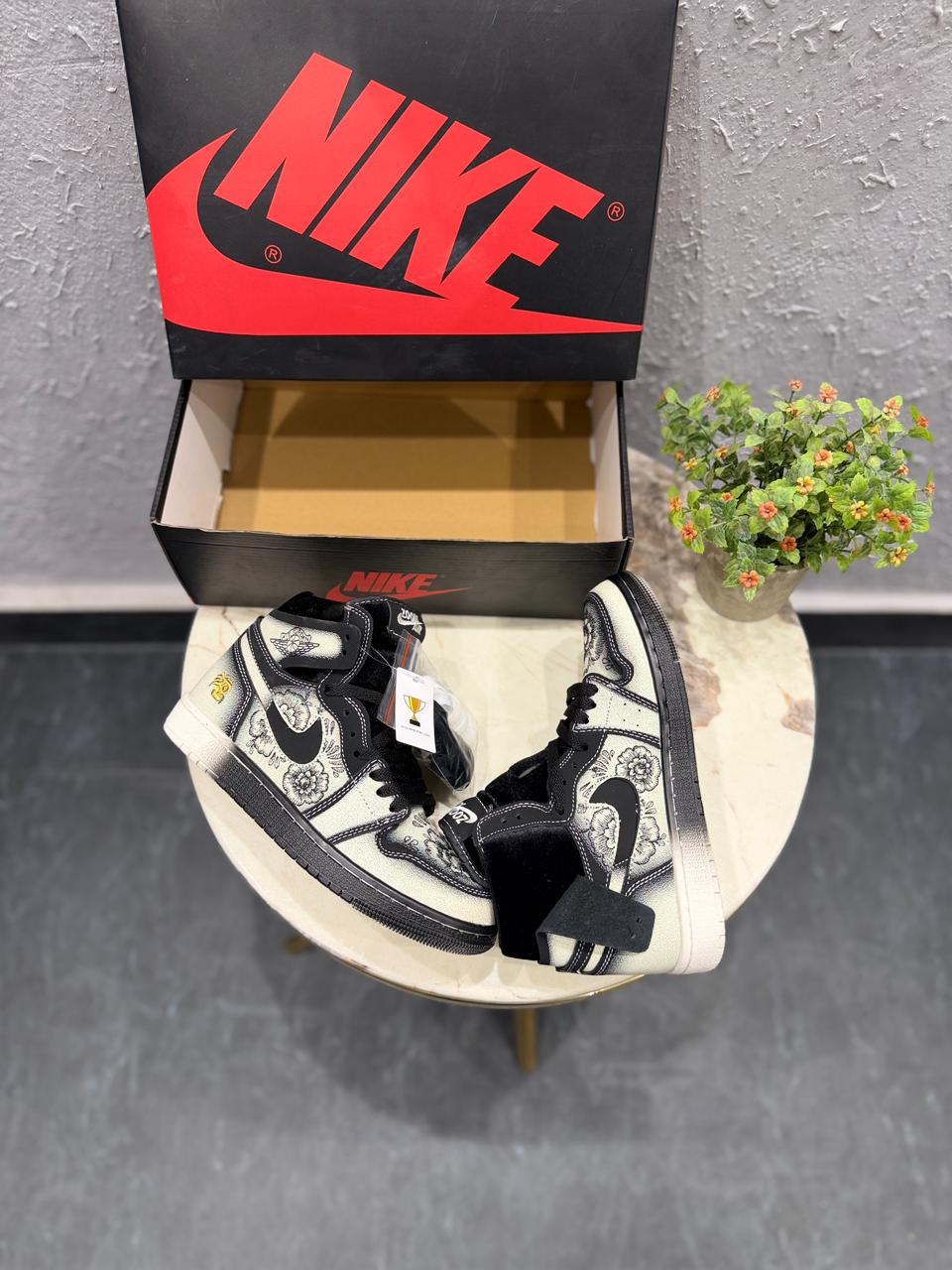 AIR JORDANS RETRO 1 MID CMFT ZOOM