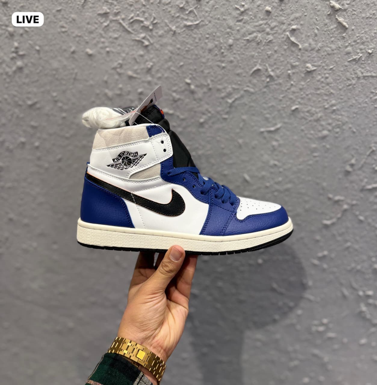 AIR JORDANS RETRO 1 MID AIR ROYAL