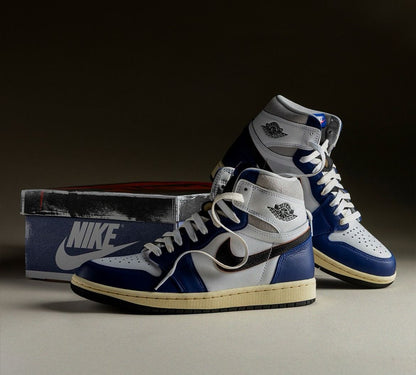 AIR JORDANS RETRO 1 MID AIR ROYAL