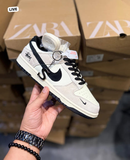 NIKE SB DUNK SYUSSY WHITE BLACK