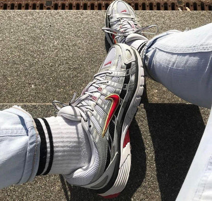 NIKE P-6000 TRAINER METALLIC RED