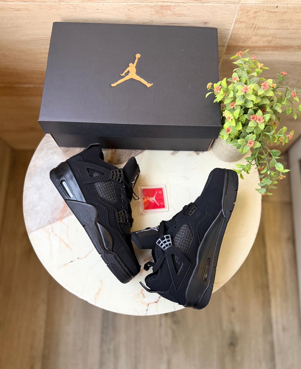 AIR JORDANS RETRO 4 BLACK CAT