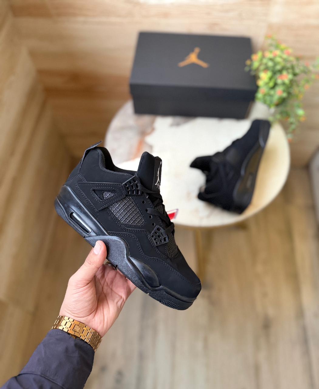 AIR JORDANS RETRO 4 BLACK CAT