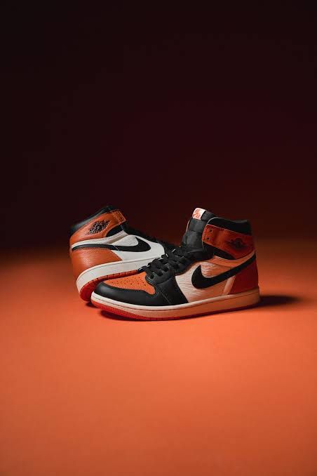 AIR JORDANS RETRO 1 HIGH SHATTERED BACKBOARD