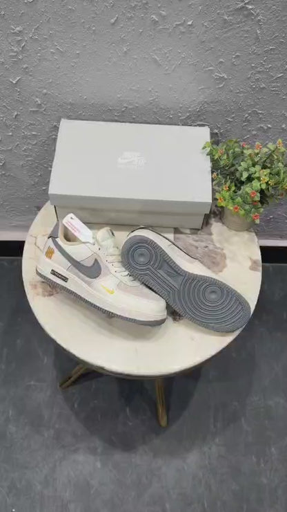 NIKE - AIRFORCE CUSTOM BEIGE UNDERSTAND UNDEFEATED 2026